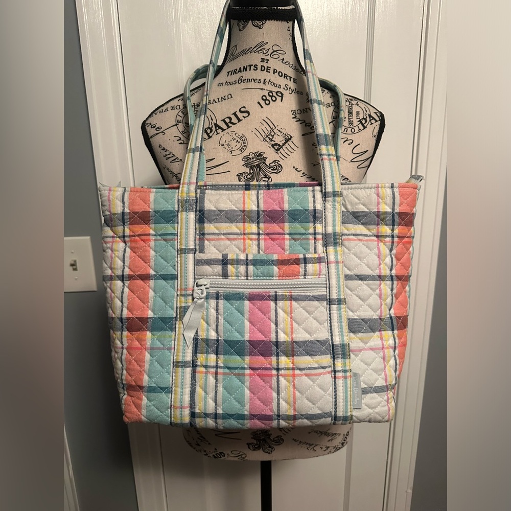 Vera Bradley Small Vera Tote Bag